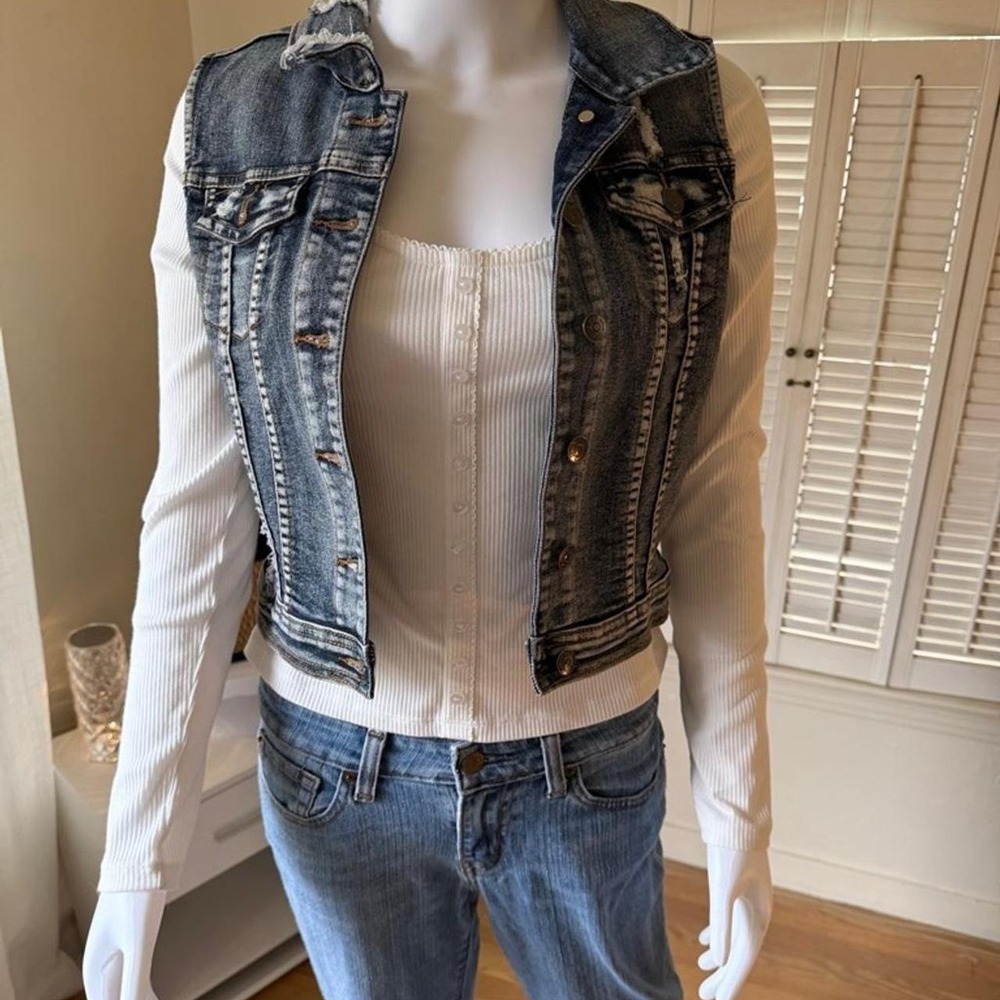 Chiqle Premium Denim Distressed Jean Vest Dark Wash CY6251-D5D Womens
